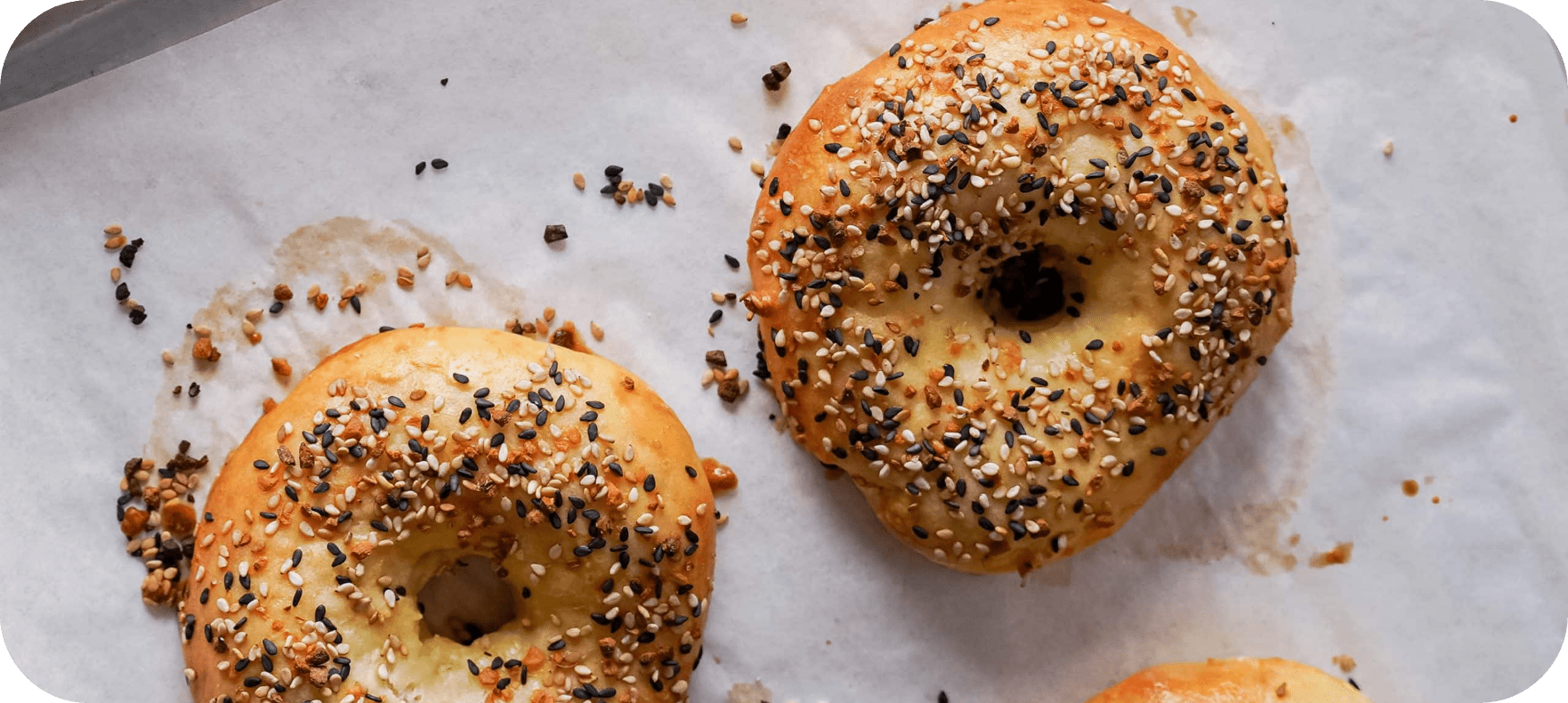 image of bagel only made with 5 natural ingredients